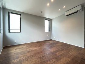 302号室 7
