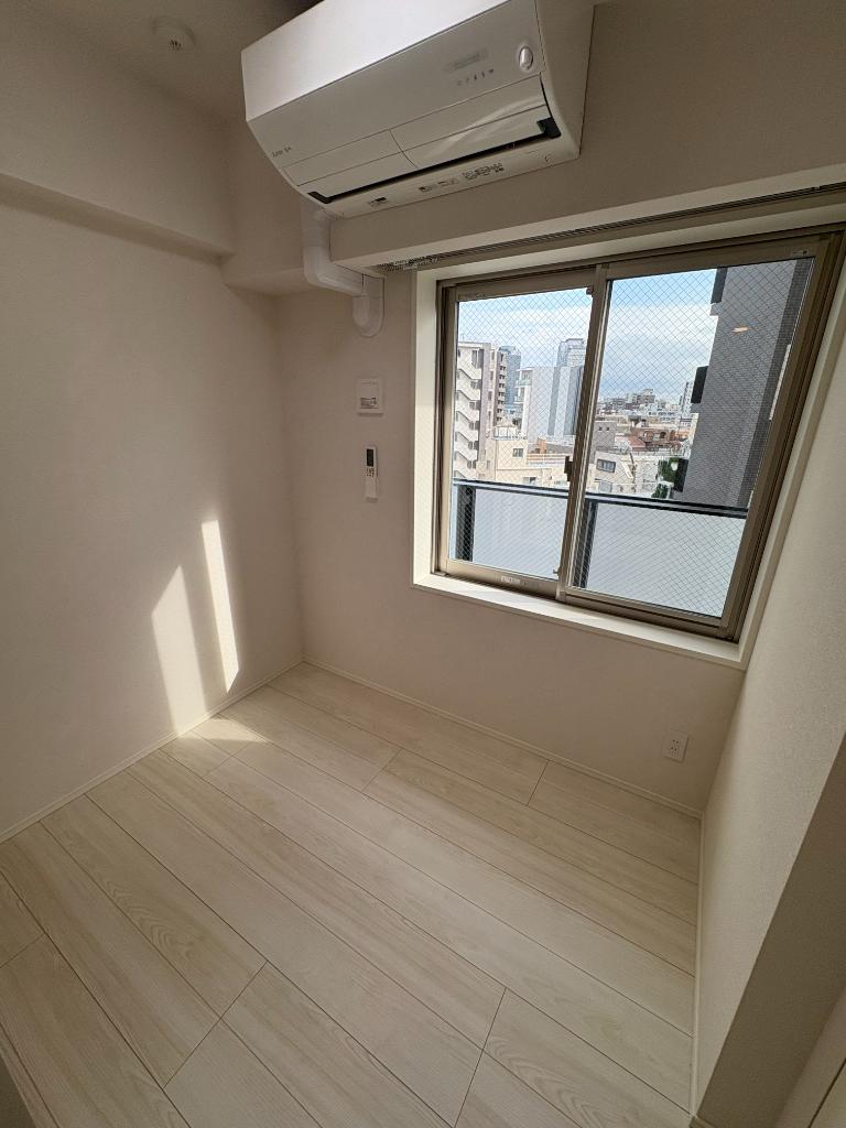 704号室