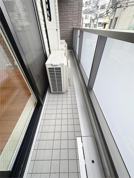 202号室 8