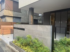 201号室 8
