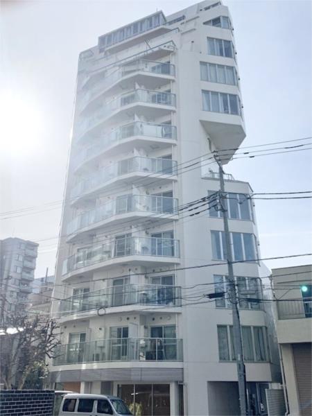 704号室 8