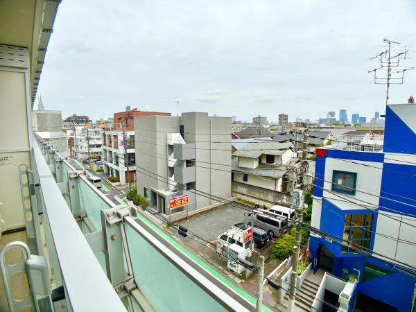 406号室 8