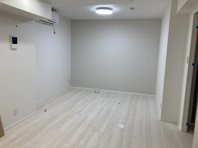 201号室 4