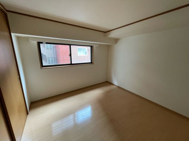 401号室 8