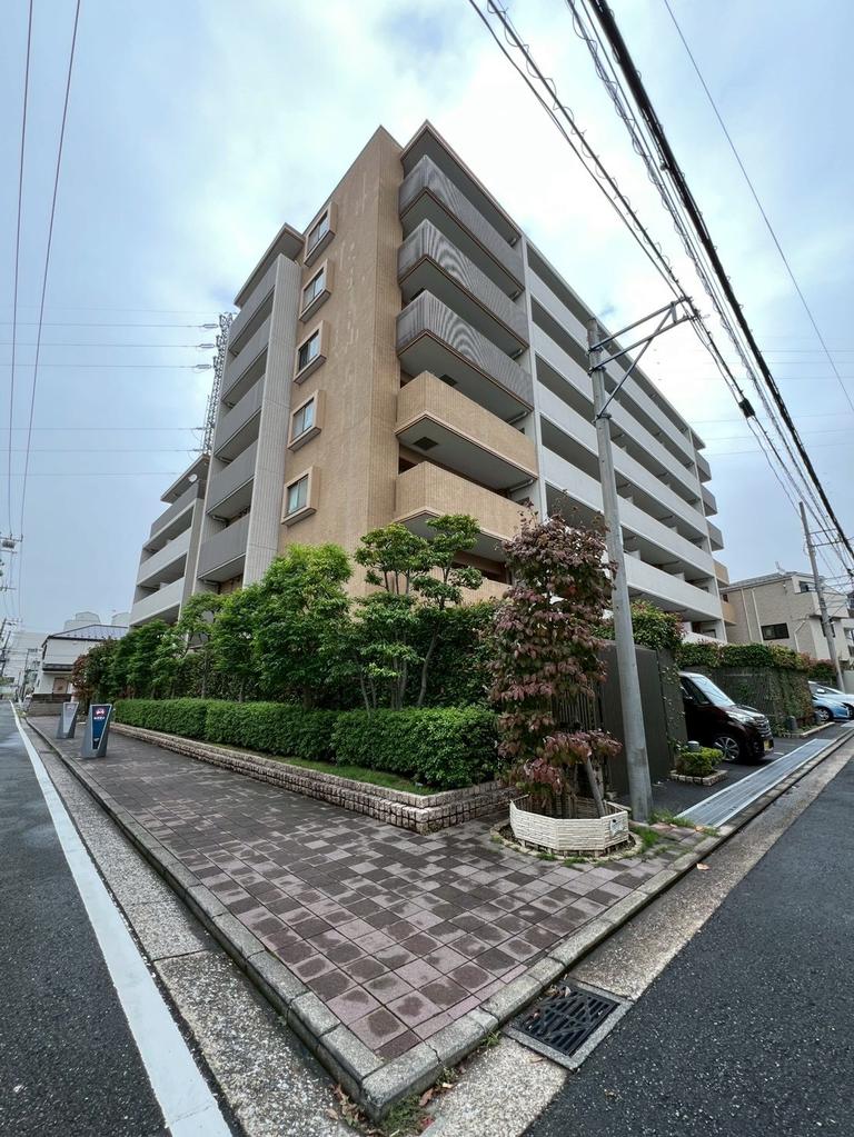 2F 7
