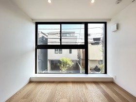 205号室 7