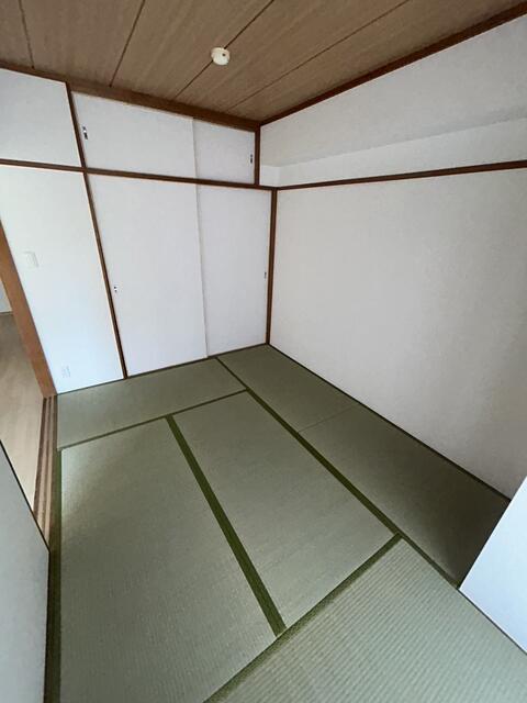 302号室 9