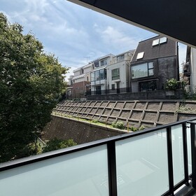 406号室 8