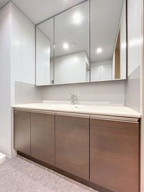 402号室 6