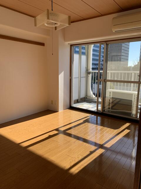 401号室 4