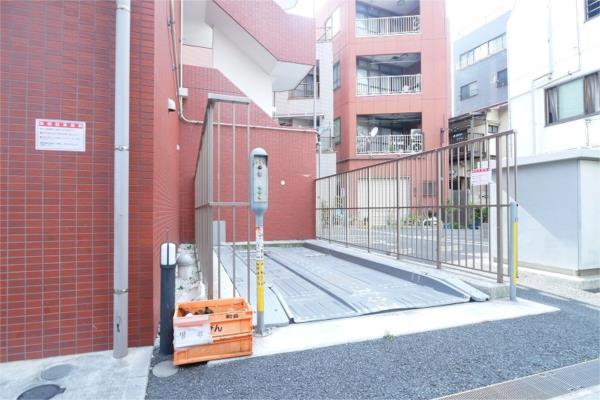 802号室 4
