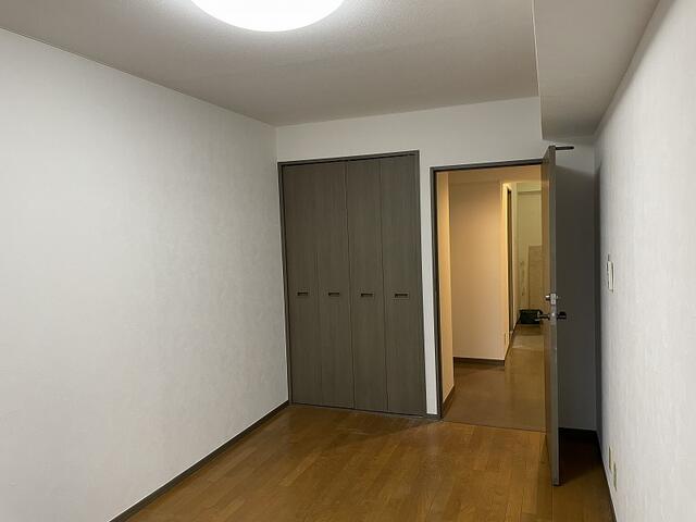 302号室 7