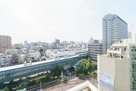 605号室 8