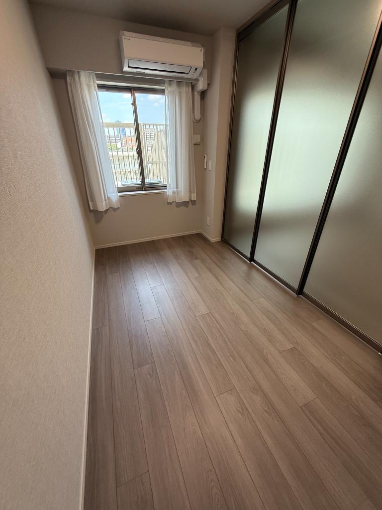 803号室 6