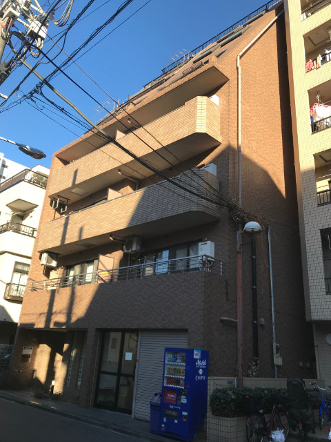 ラフィーネカワムラ