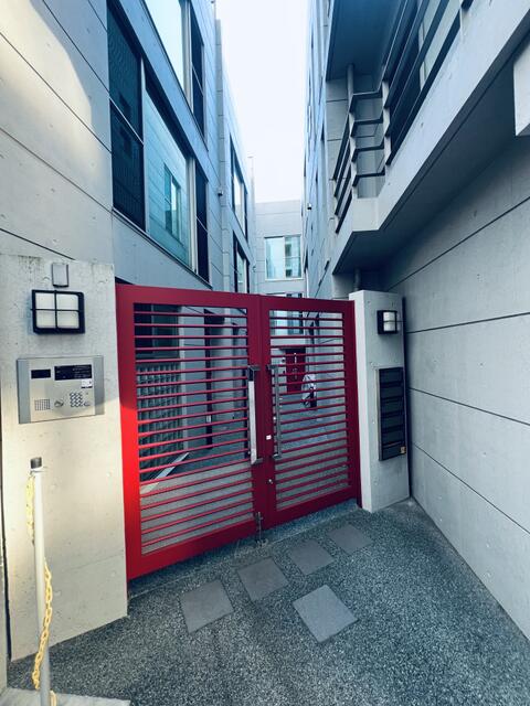 103号室 9