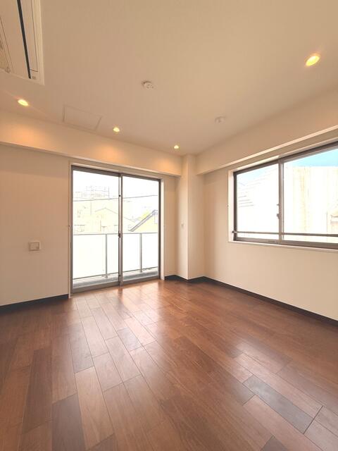 301号室 6