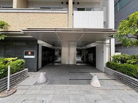 806号室 8