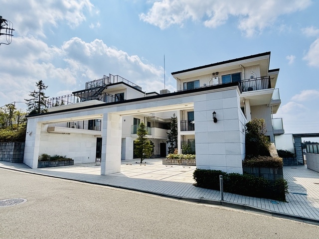 305号室 10