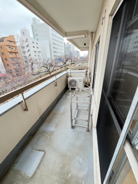 402号室 8