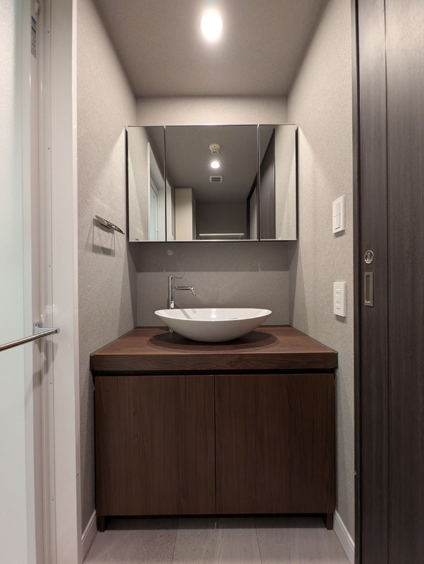 0202号室 6