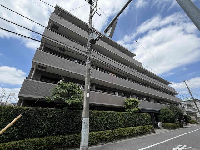 502号室 8