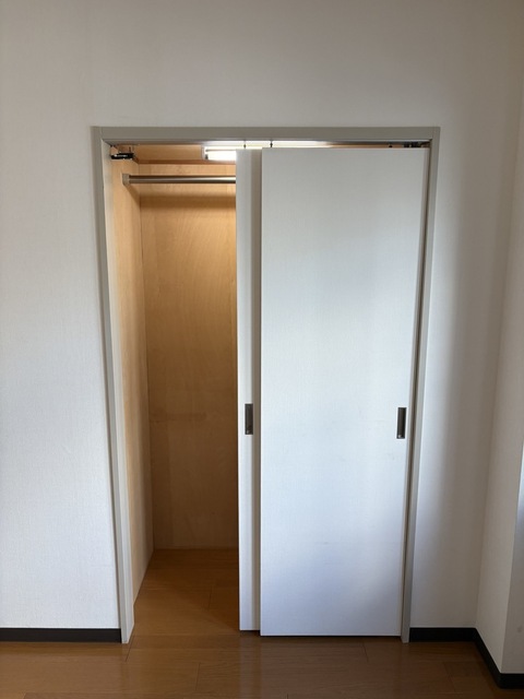303号室 8