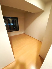 505号室 8