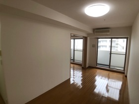 1102号室