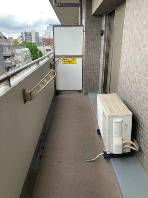 603号室 9