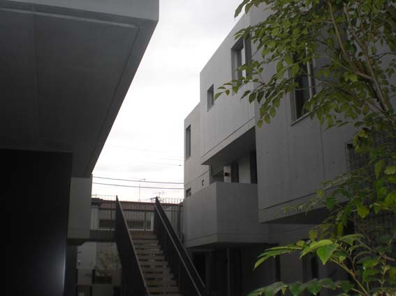 J号室 7