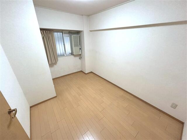 406号室 4