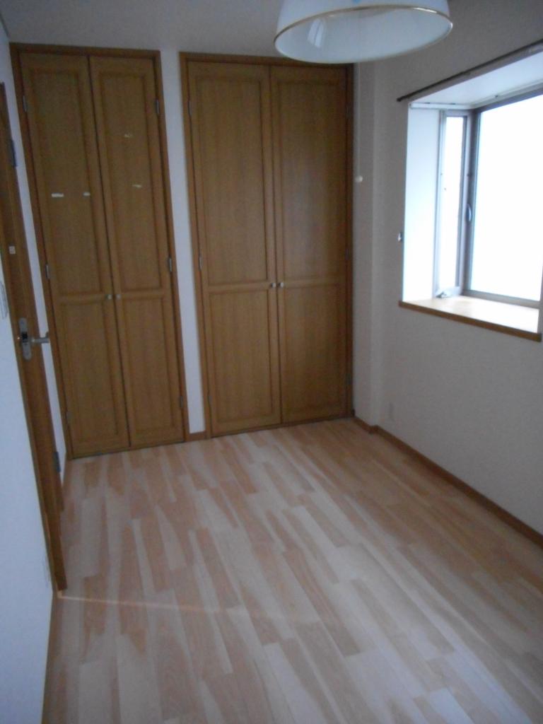 1-B号室 4