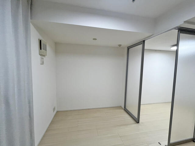 505号室 4