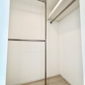 406号室 8