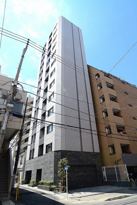 703号室 9
