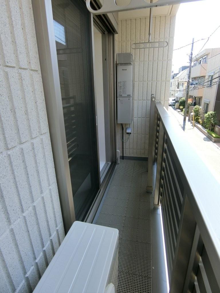 201号室 9