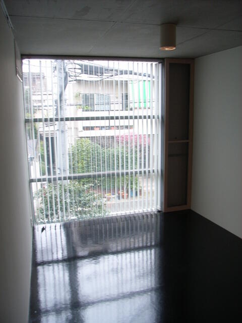 201号室 9