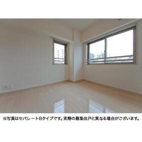 411号室 8