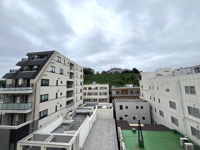 601号室 8