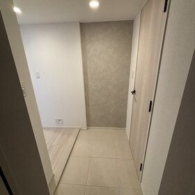 405号室 3