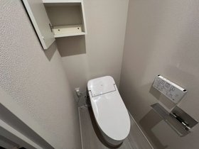 204号室 8