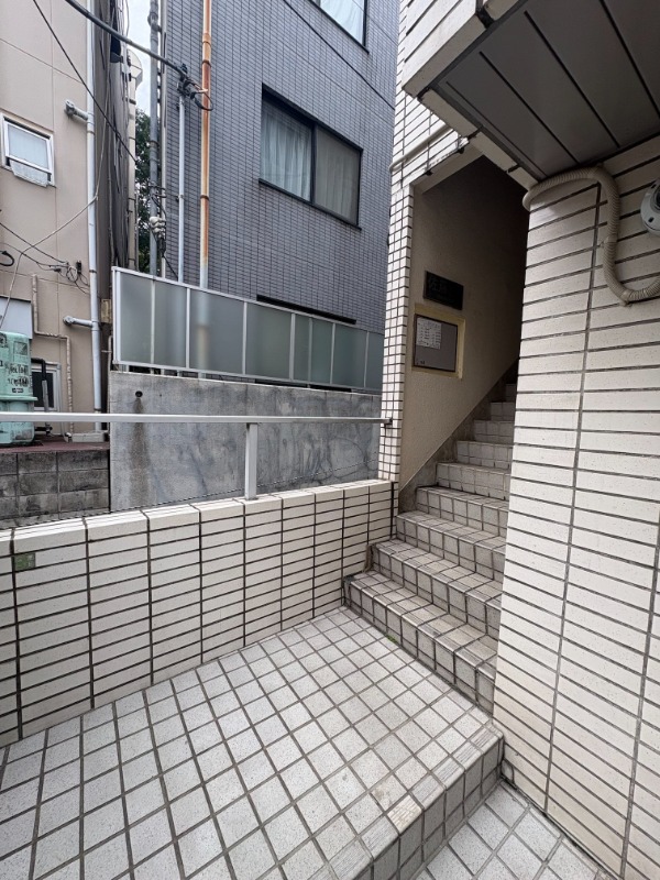 佐藤ビル 4