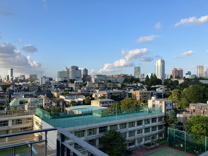 802号室 5