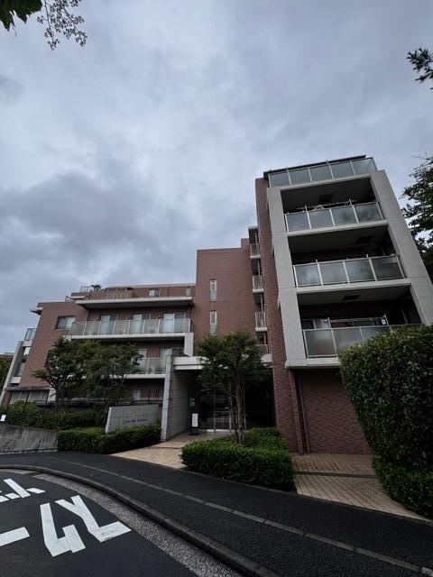 ジェイパークヒルズ上大岡 3