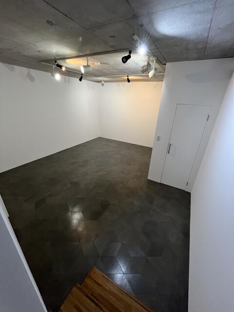 105号室 6