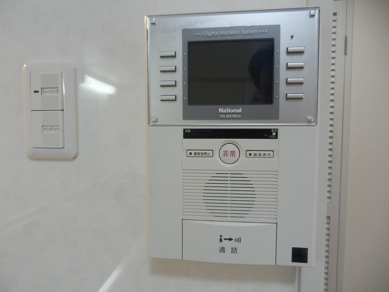 302号室 8