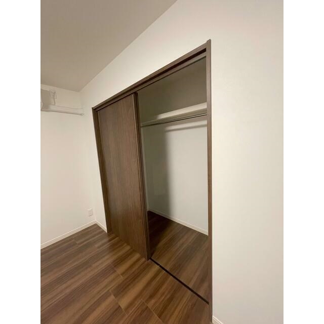 107号室 8