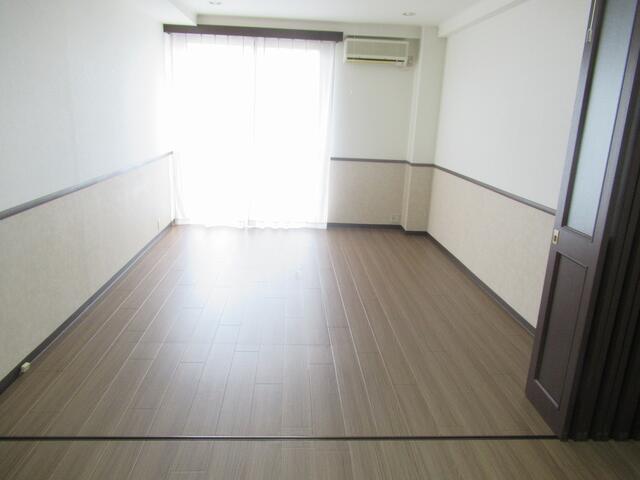 302号室 2