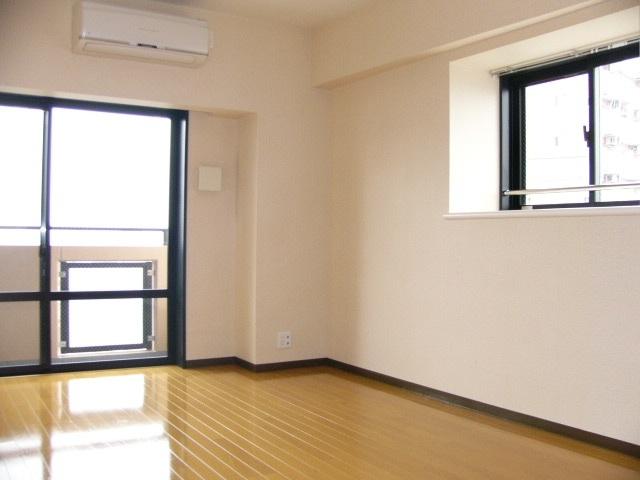 801号室